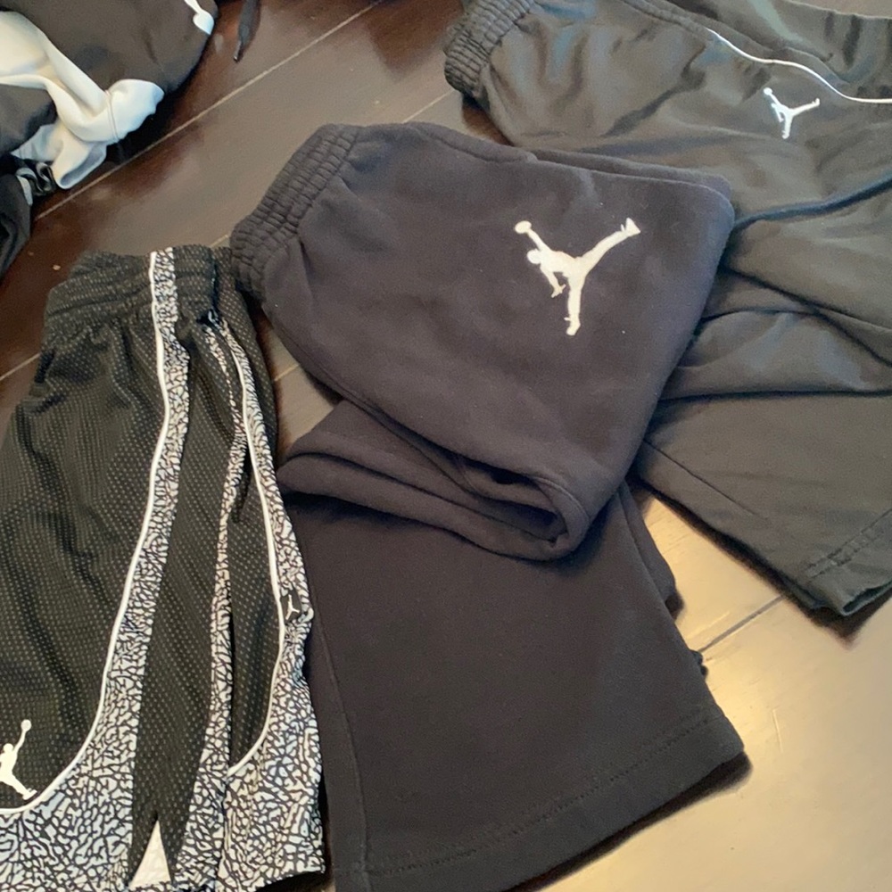 Bundle- Boys (L) 2 Jordan sweatpants +shorts